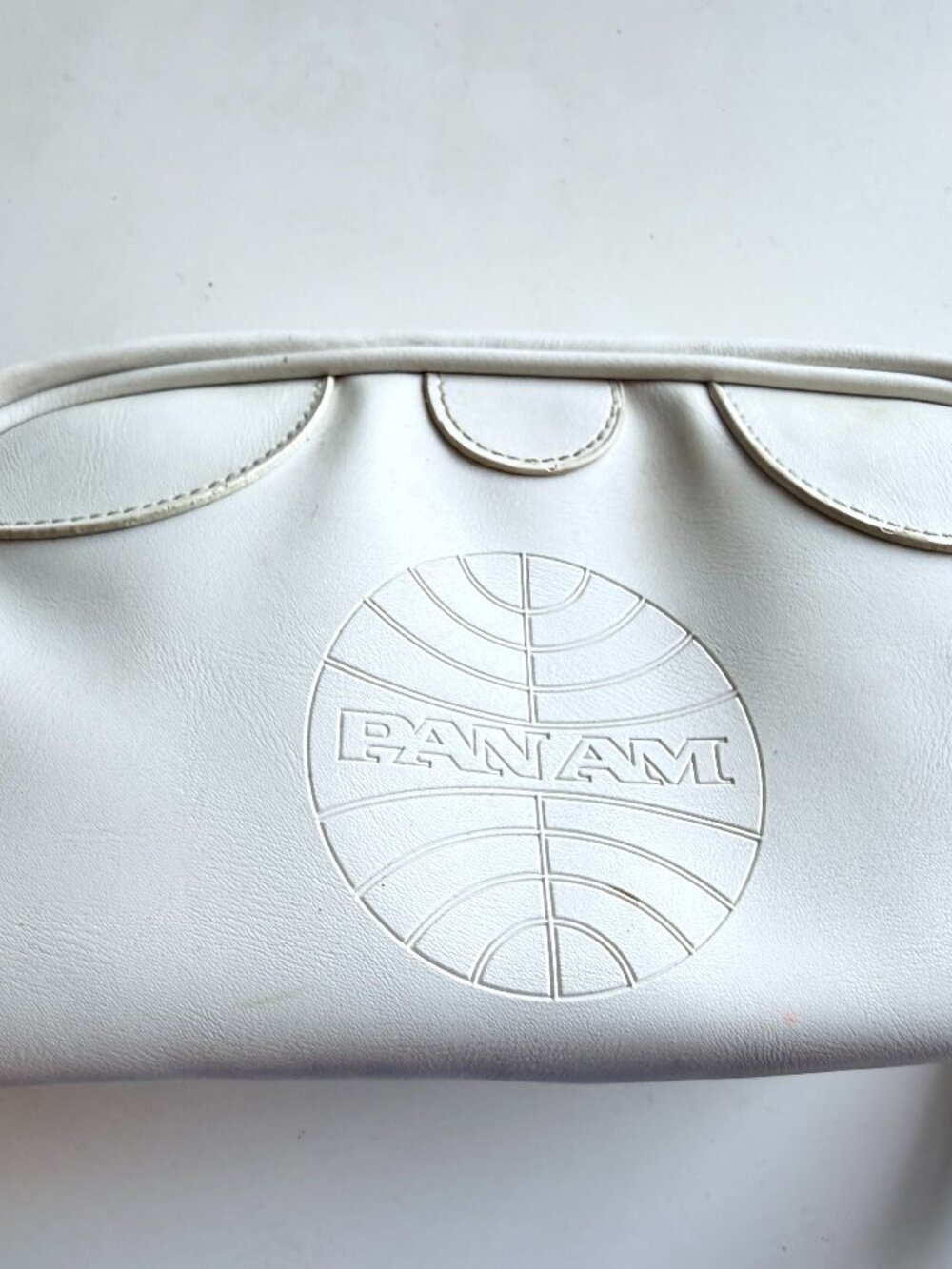 White Pan Am retro-style wash / toiletry bag featuring the iconic embossed logo